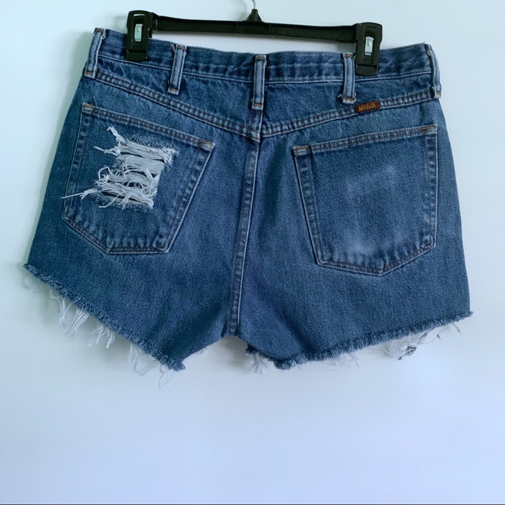 VTG Rustler Woman’s Denim Cutoff Shorts - Picture 4 of 4